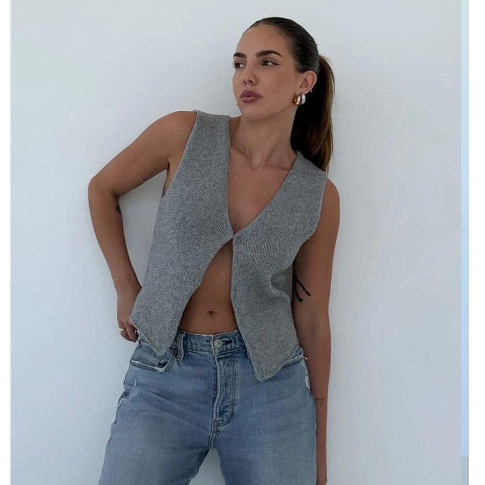 Rumored Prince Street Top open sweater vest